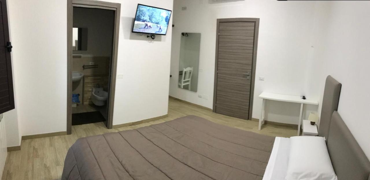 Affittacamere Fuori Porta กร็อตตาเย ภายนอก รูปภาพ
